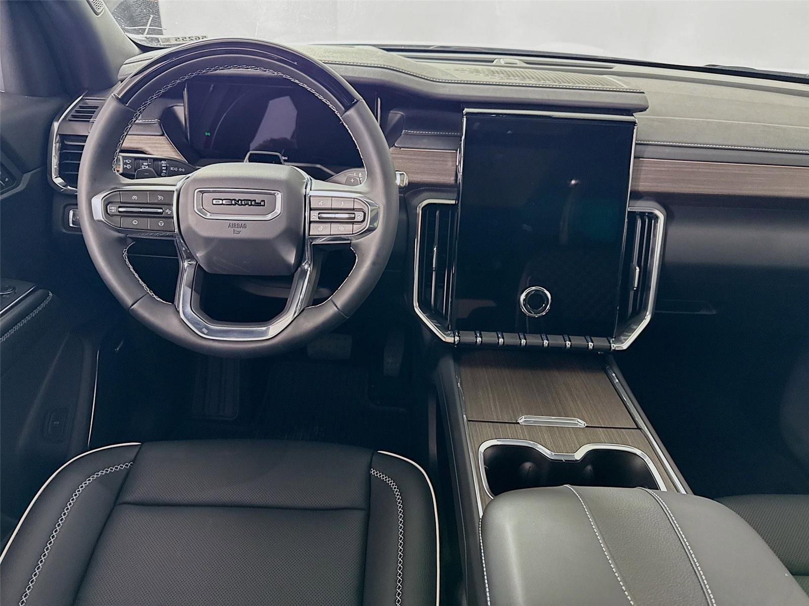 New 2026 GMC Acadia Denali AWD/4WD image 2