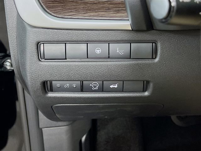 New 2026 Nissan Rogue Platinum w/ Platinum Premium Package image 9