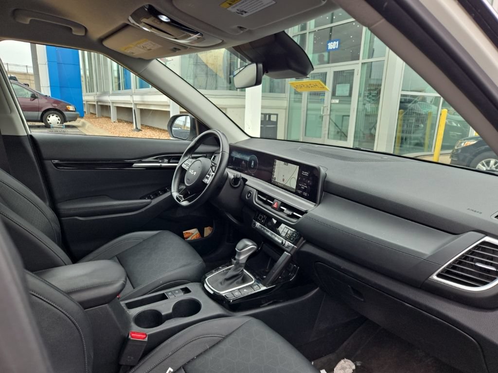 Used 2024 Kia Seltos SX AWD/4WD image 14
