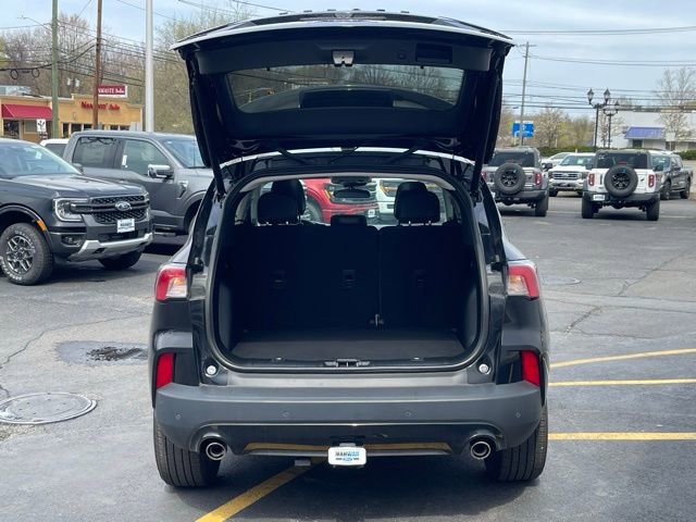 Used 2022 Ford Escape SEL w/ SEL Stealth AWD Package image 8