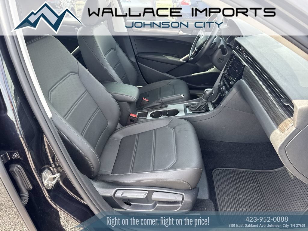 Used 2020 Volkswagen Passat 2.0T R-Line FWD image 35