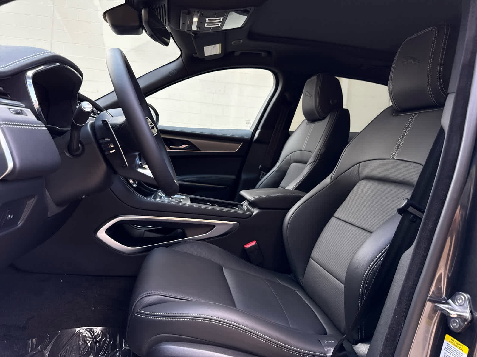 New 2026 Jaguar F-PACE R-Dynamic S image 15