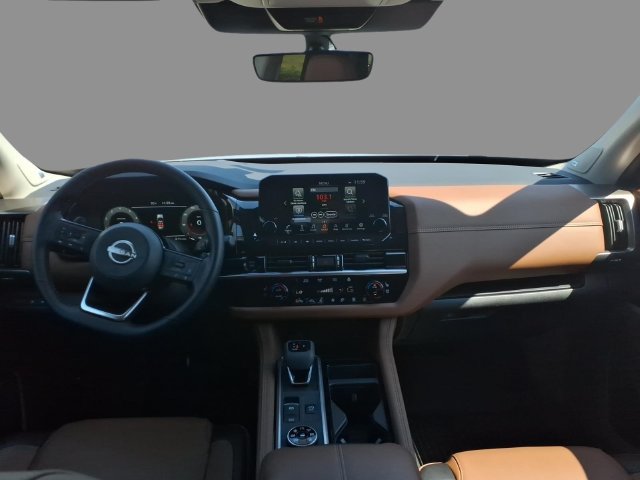 Certified 2025 Nissan Pathfinder Platinum w/ Cargo Package AWD/4WD image 14