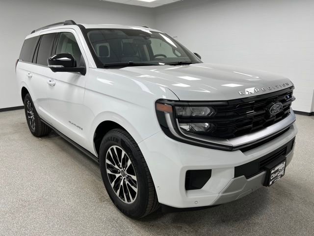 Used 2025 Ford Expedition Platinum AWD/4WD image 2