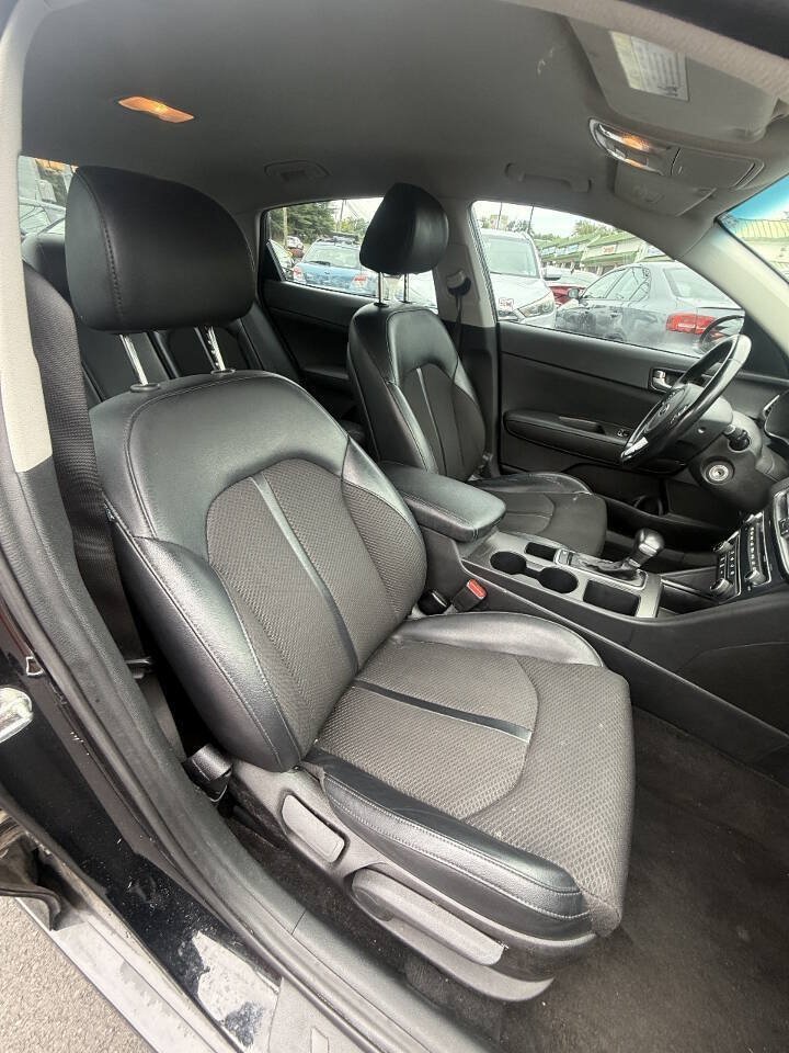 Used 2018 Kia Optima S FWD image 13