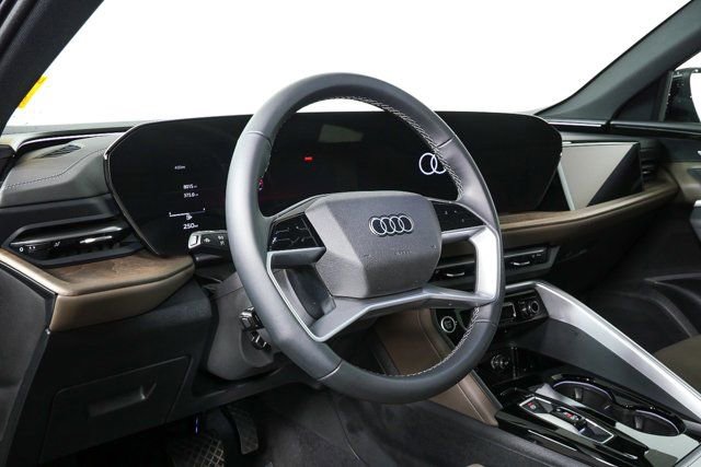 Used 2025 Audi Q5 Prestige image 4