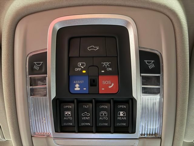 Used 2022 RAM 1500 Laramie AWD/4WD image 42