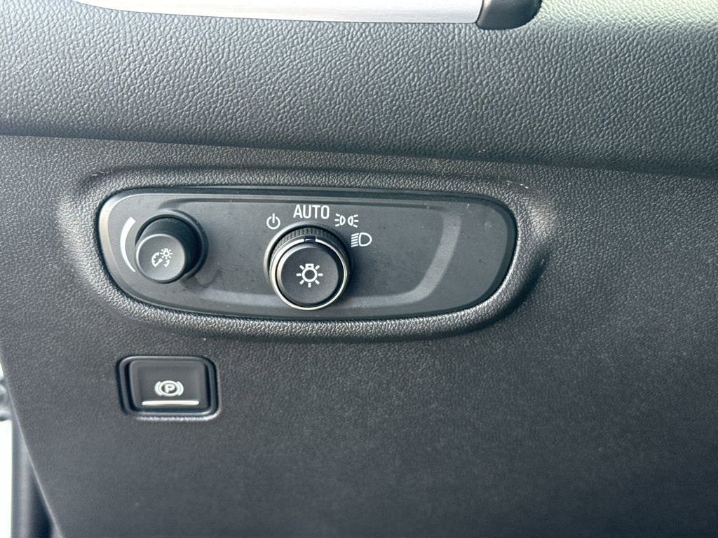 Certified 2024 GMC Terrain SLE w/ Driver Convenience Package image 21
