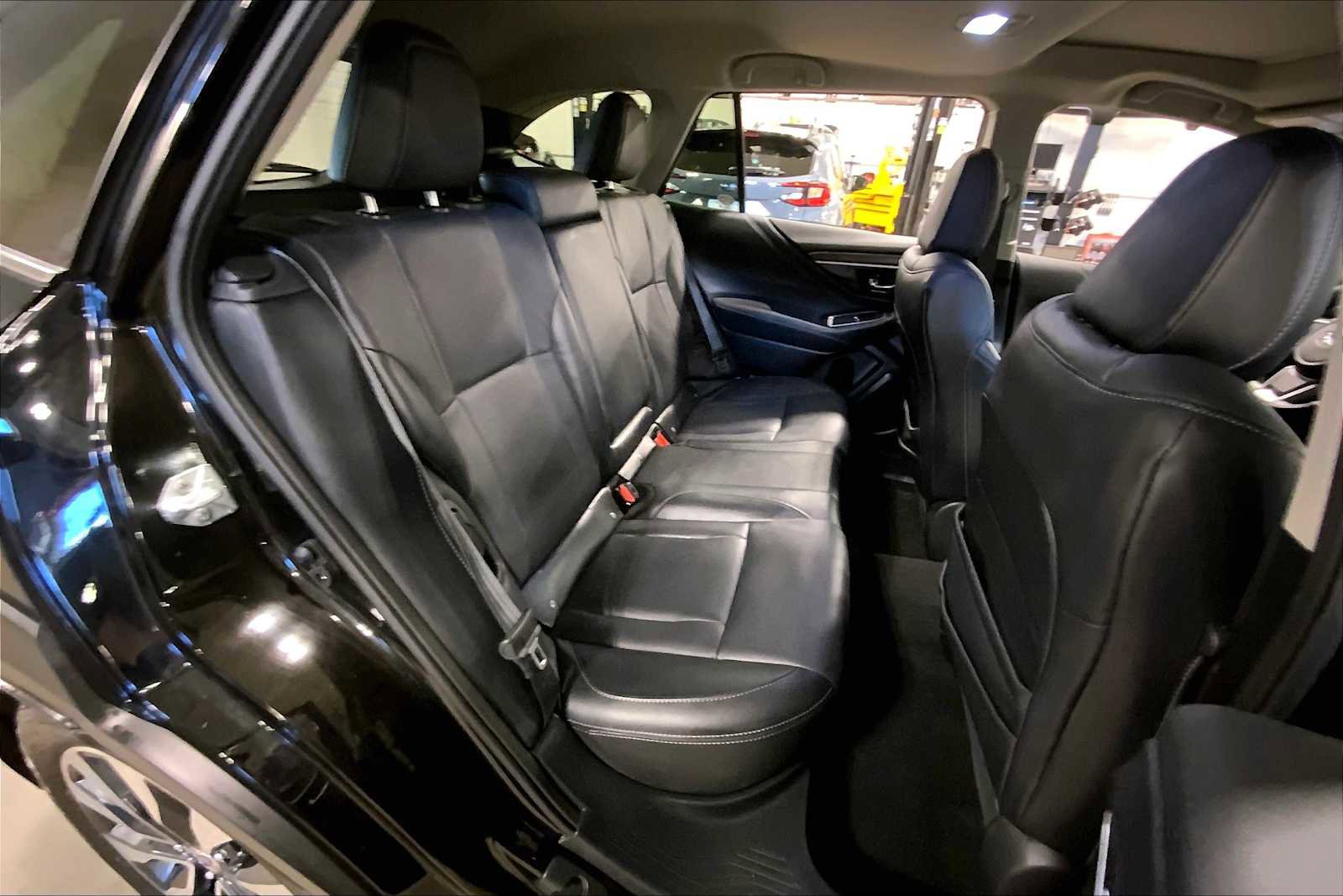 Used 2023 Subaru Outback Limited image 21