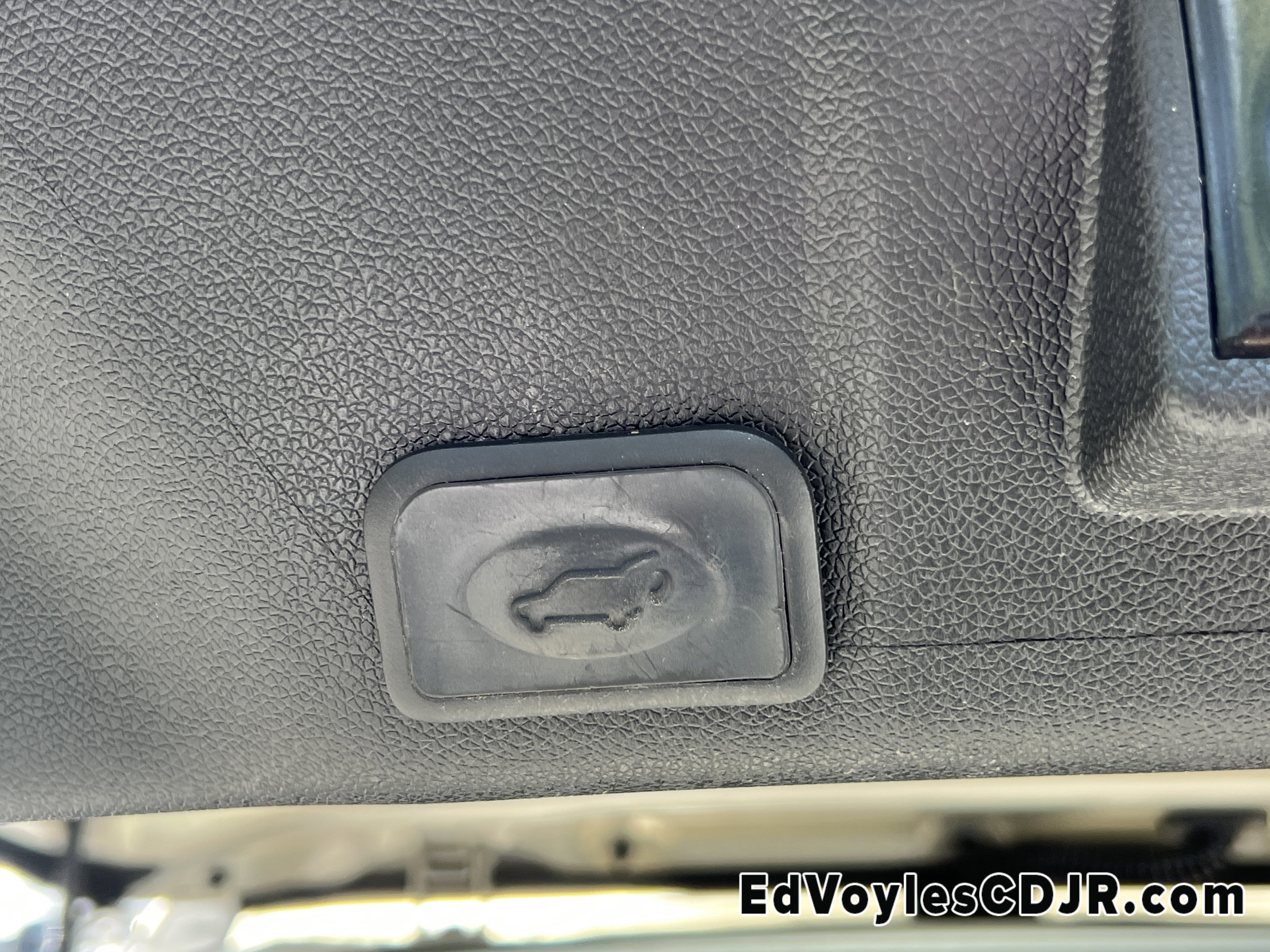 Used 2014 GMC Acadia SLT image 27