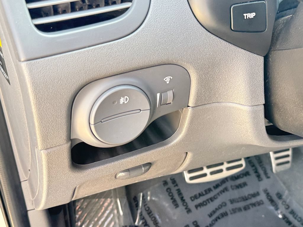 Used 2008 Kia Rio5 FWD image 11