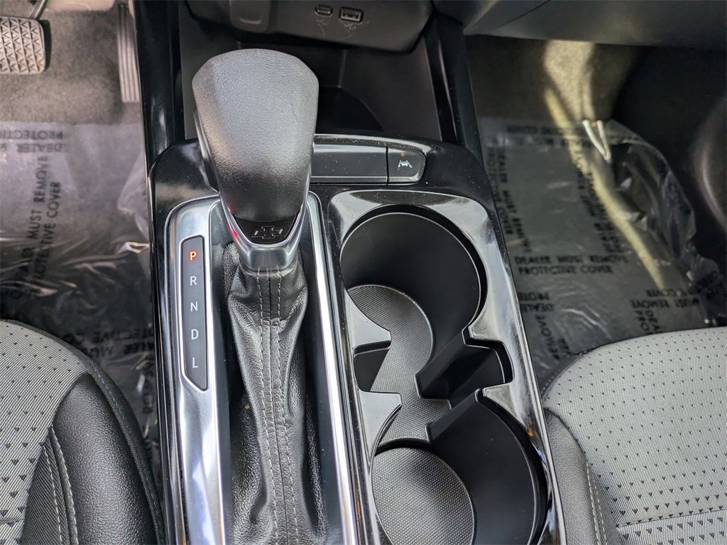 Used 2025 Chevrolet Trax LT w/ LT Convenience Package image 24