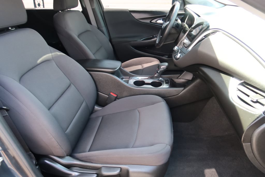 Used 2021 Chevrolet Malibu RS FWD image 10