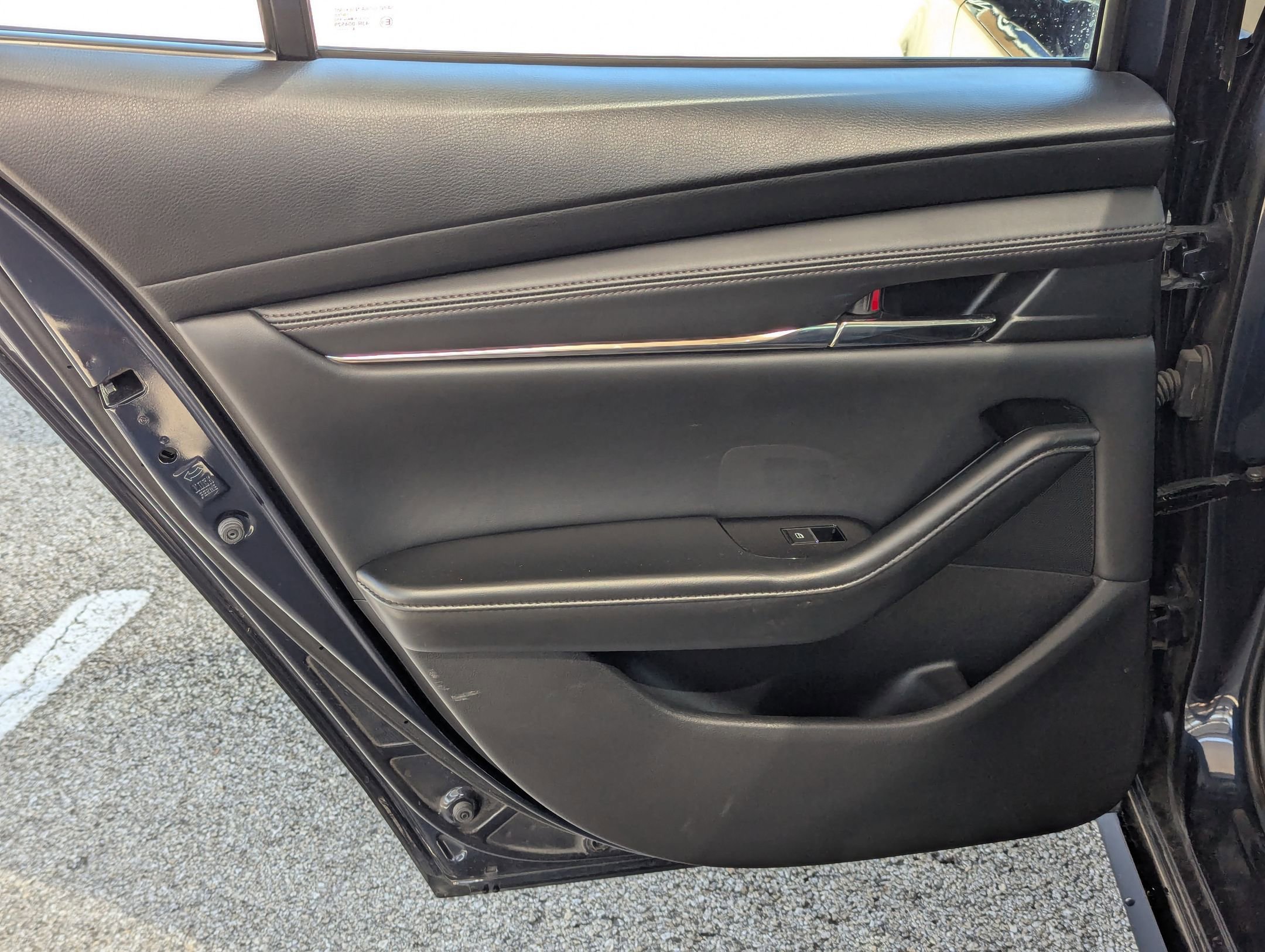 Used 2025 MAZDA MAZDA3 s image 16