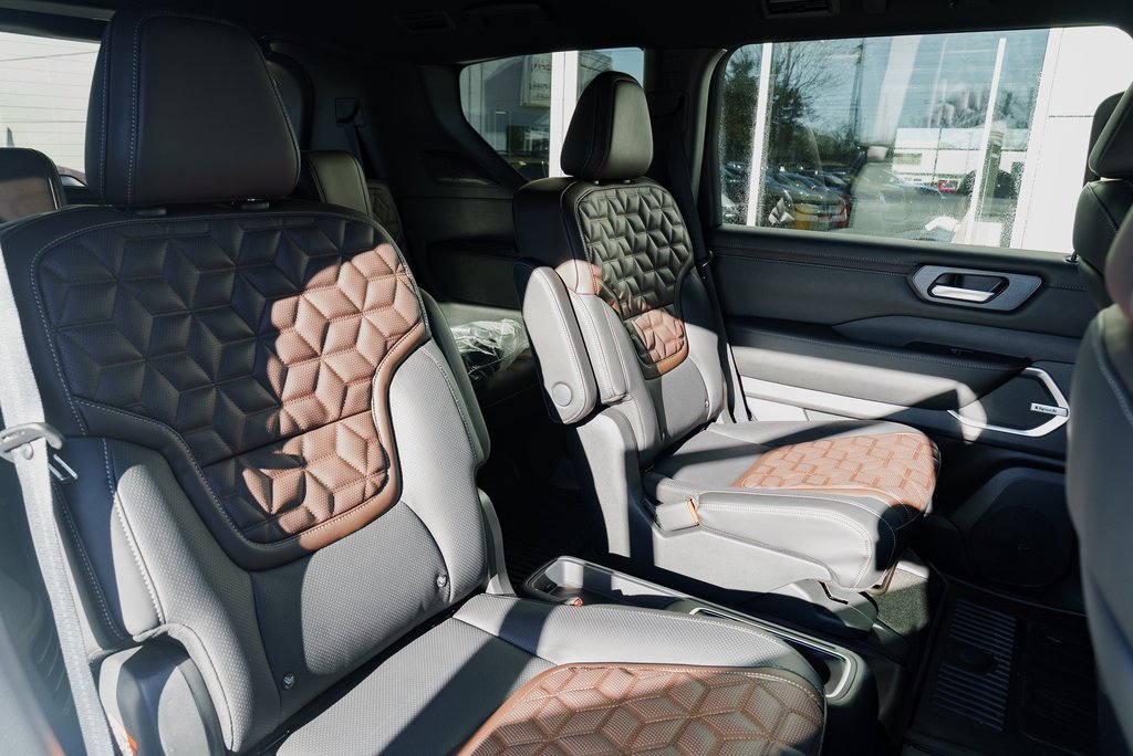 New 2026 Nissan Armada Platinum image 25