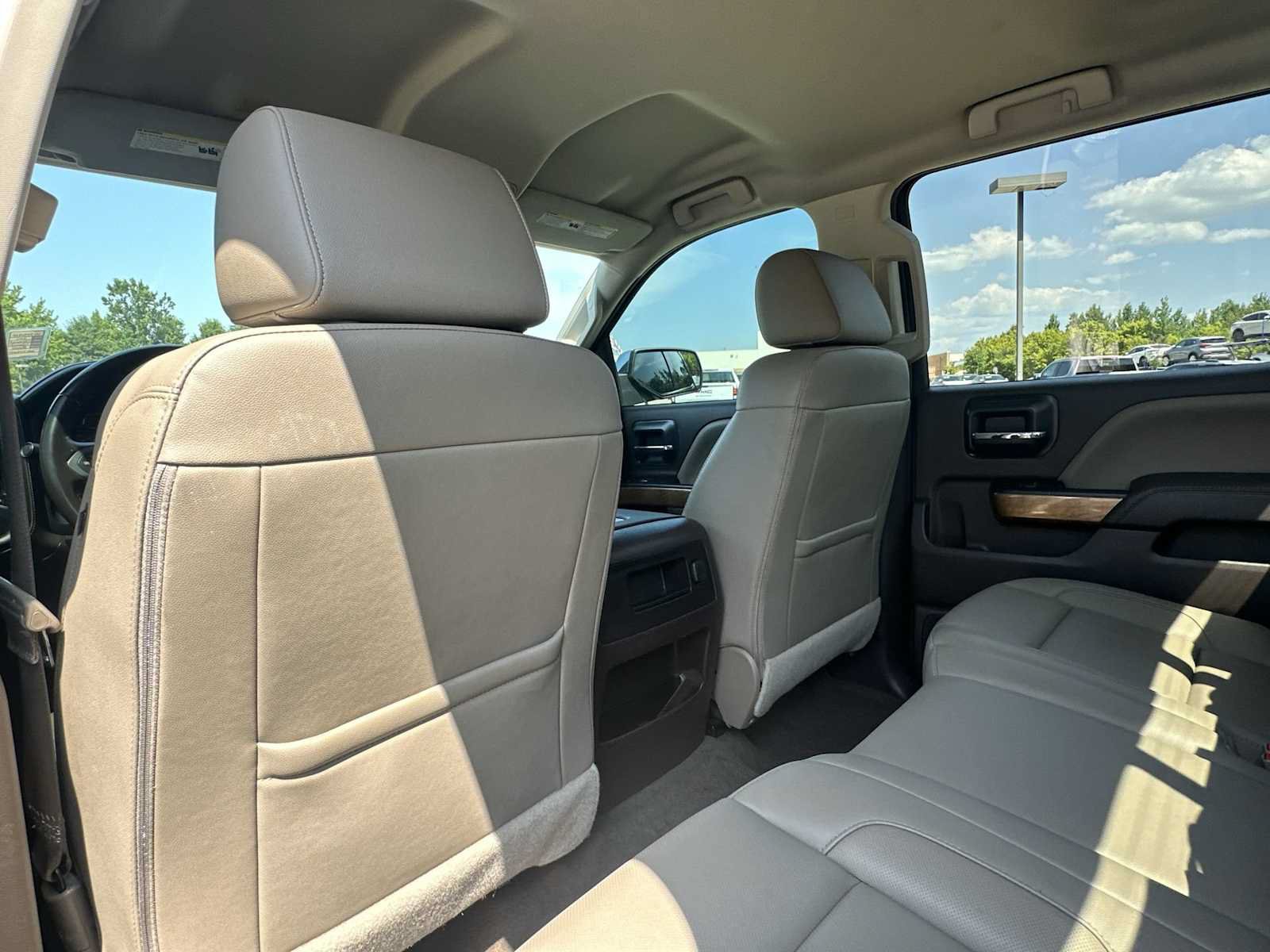 Used 2016 Chevrolet Silverado 1500 LTZ w/ Sport Package AWD/4WD image 19
