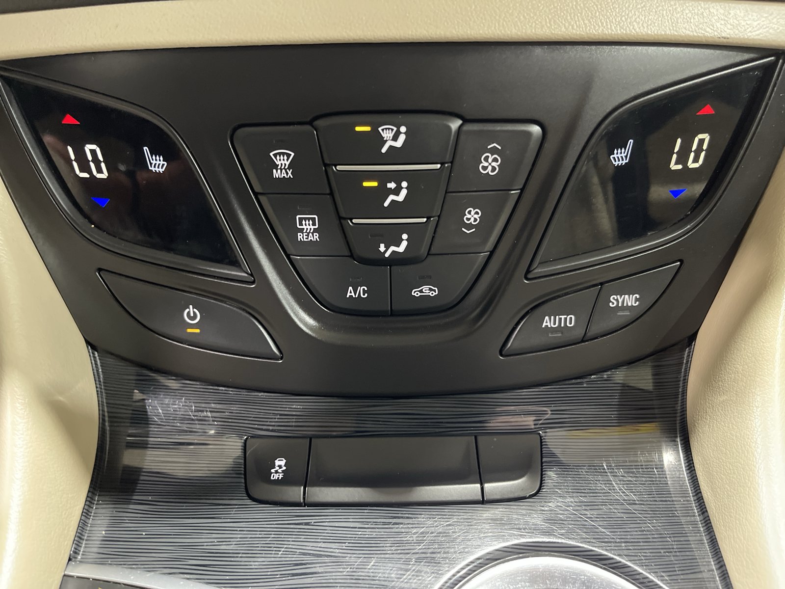 Used 2017 Buick Envision Preferred AWD/4WD image 24