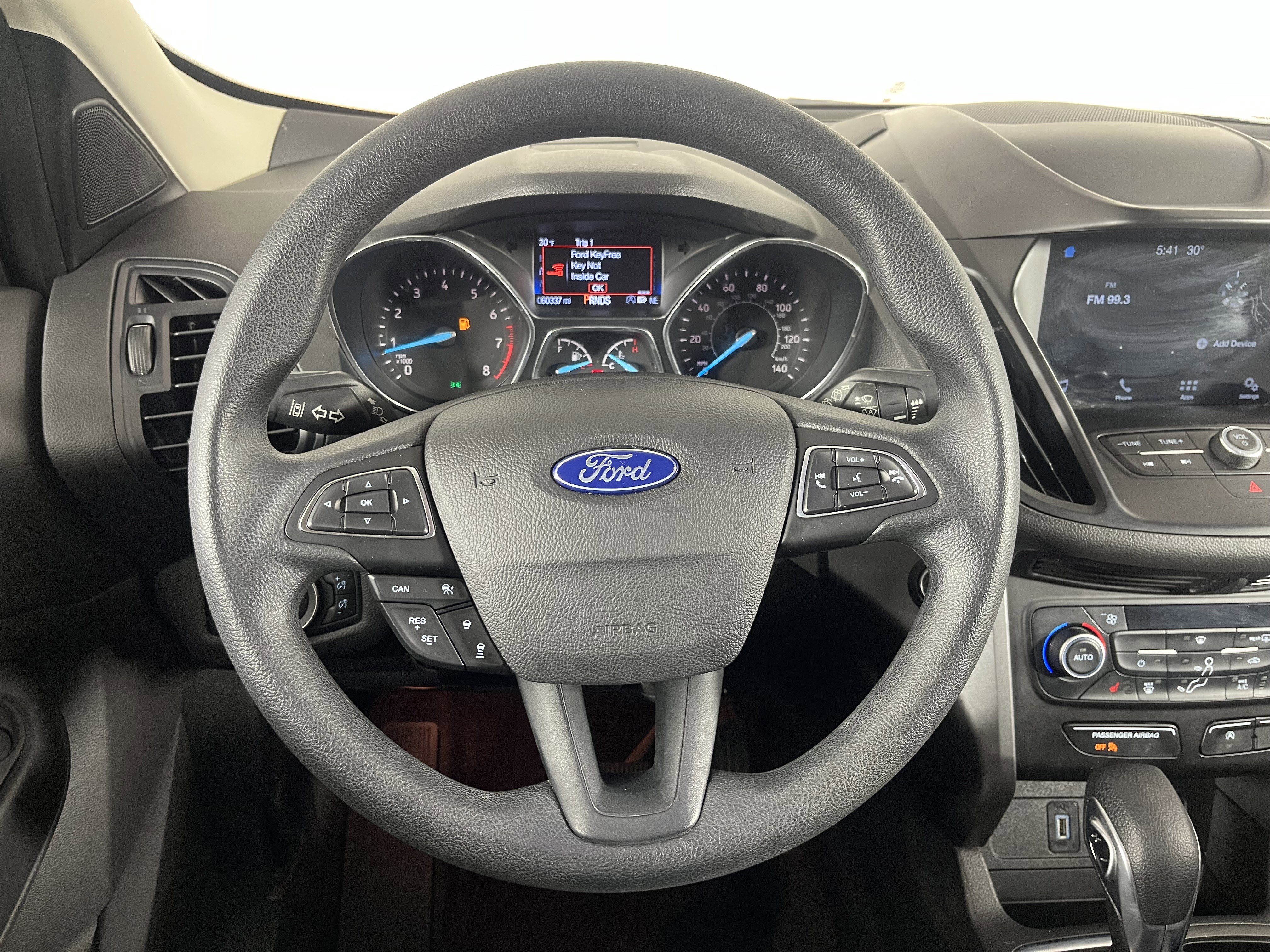 Used 2019 Ford Escape SE image 12