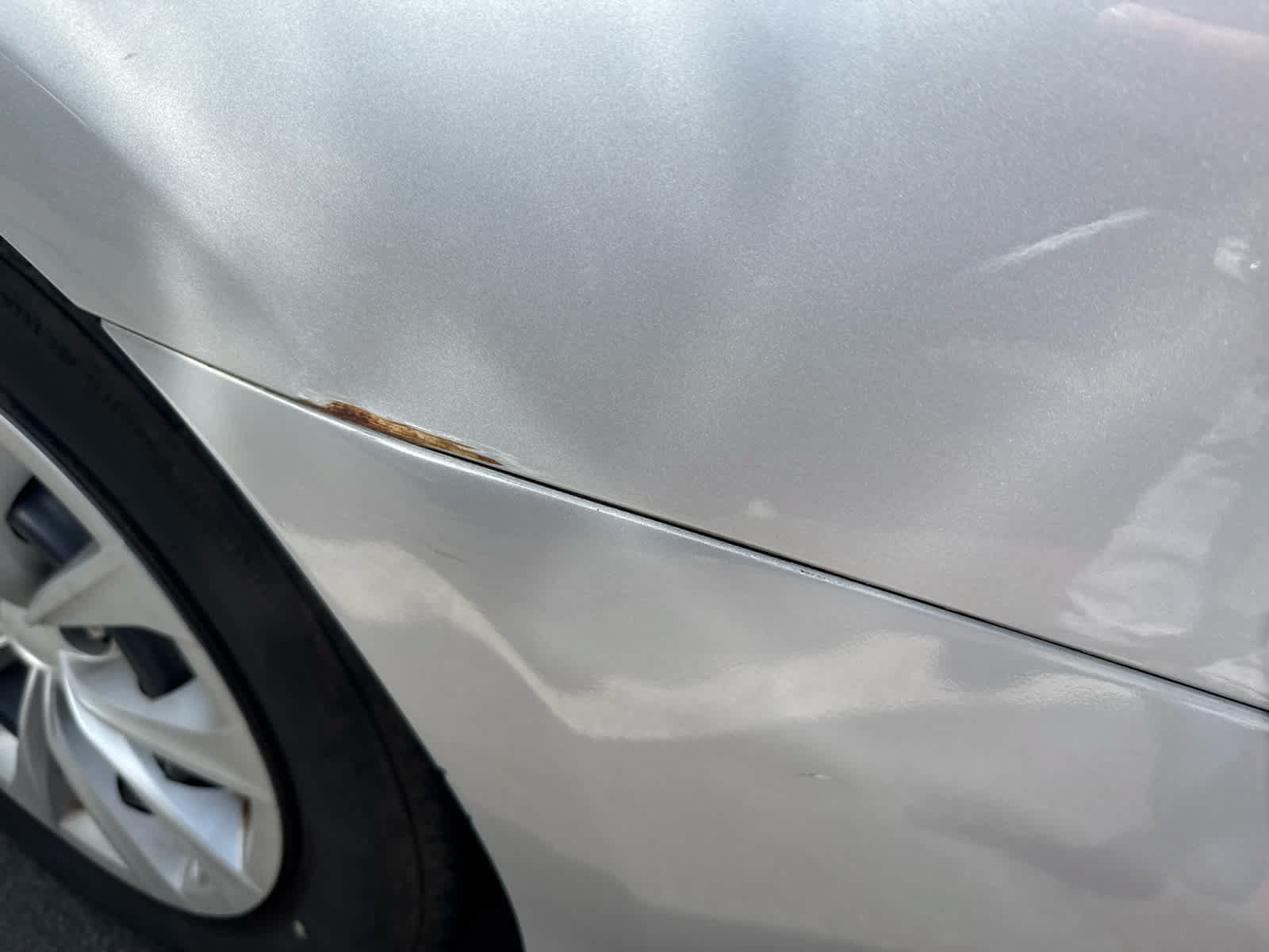 Used 2014 Toyota Camry LE FWD image 5