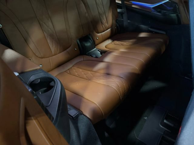 Used 2019 BMW X7 xDrive50i w/ Dynamic Handling Package AWD/4WD image 82