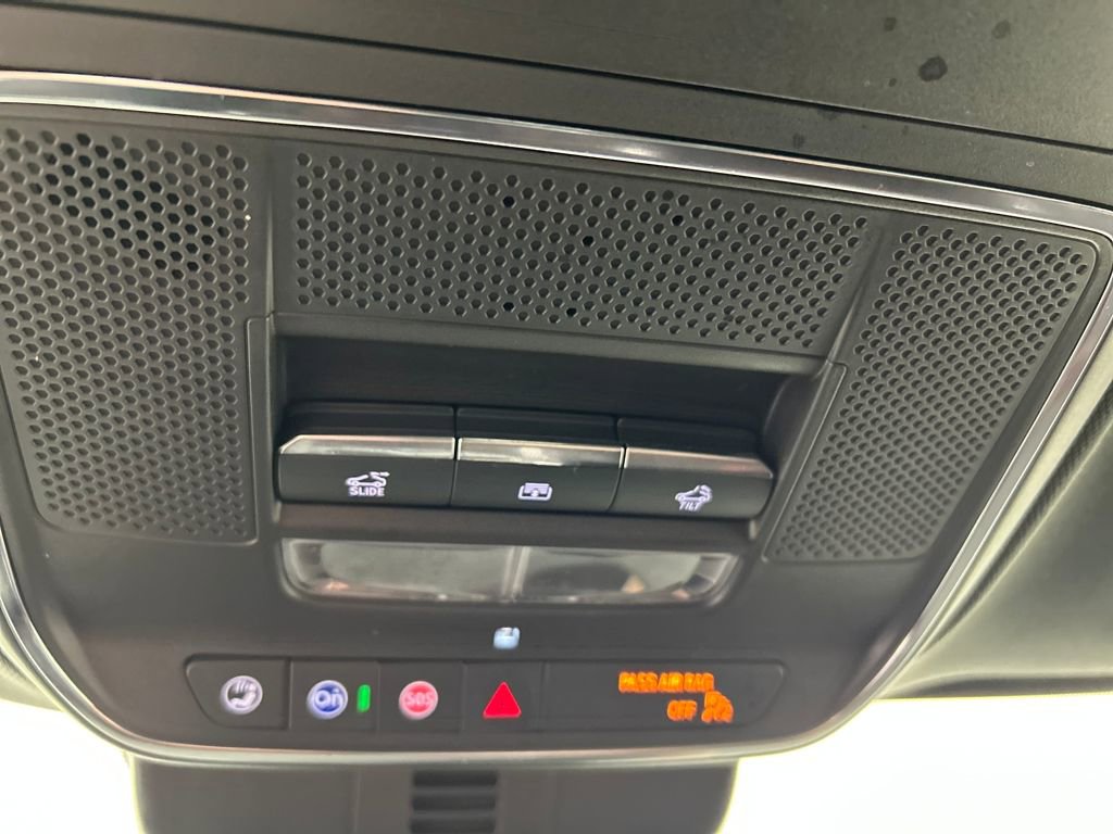 Certified 2025 Chevrolet Traverse RS w/ LPO, Floor Liner Package image 22