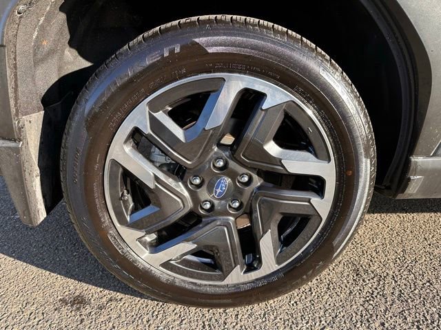 Used 2025 Subaru Forester Limited AWD/4WD image 35