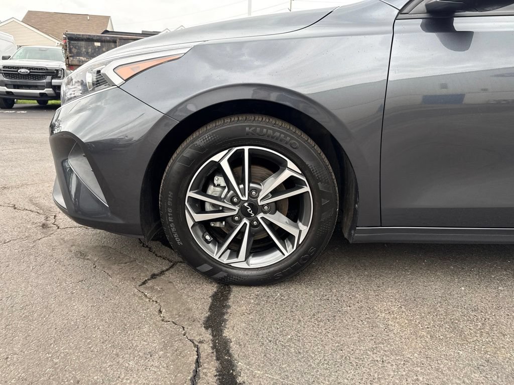 Used 2023 Kia Forte LXS FWD image 40
