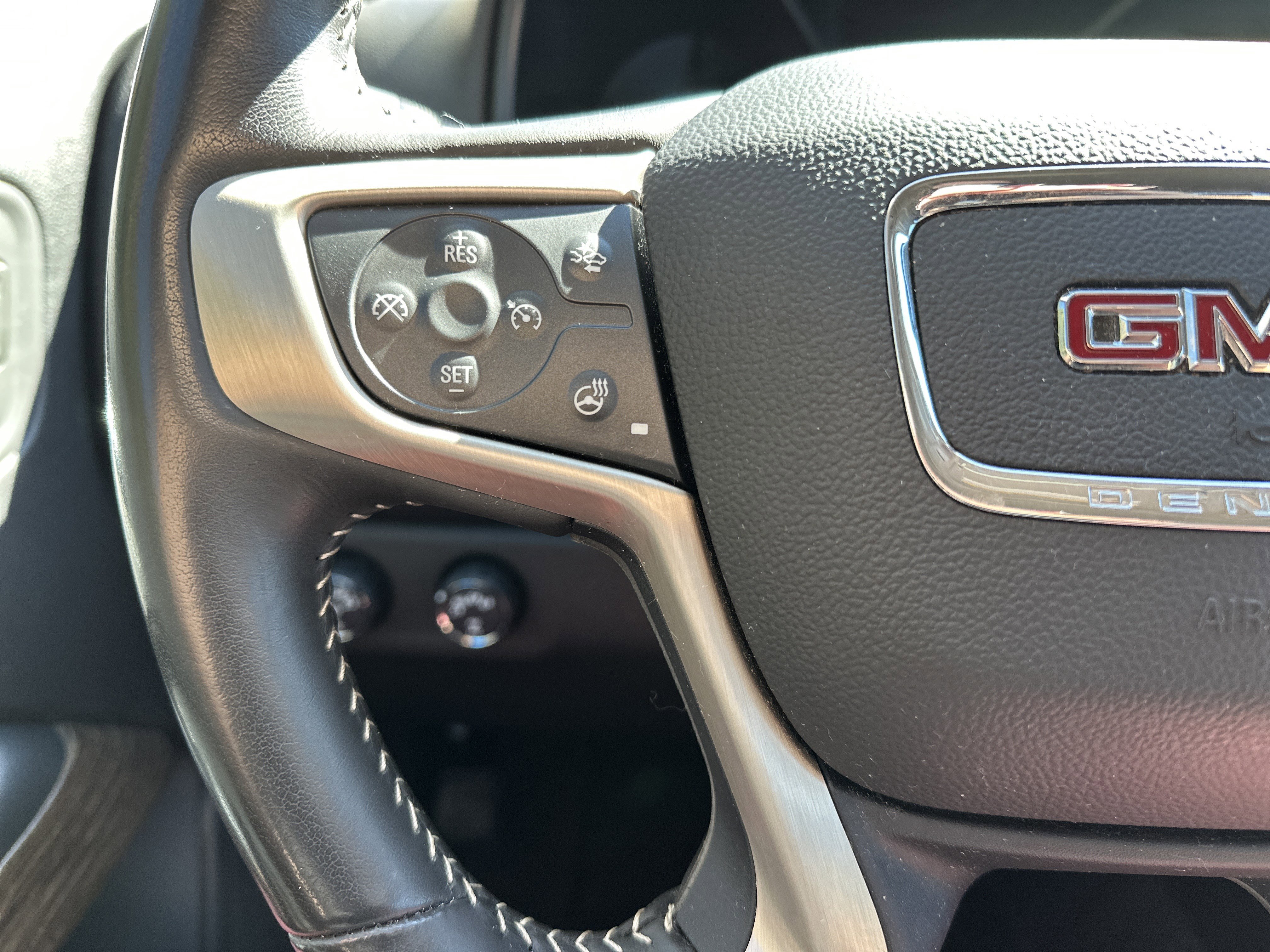 Used 2020 GMC Canyon Denali image 18