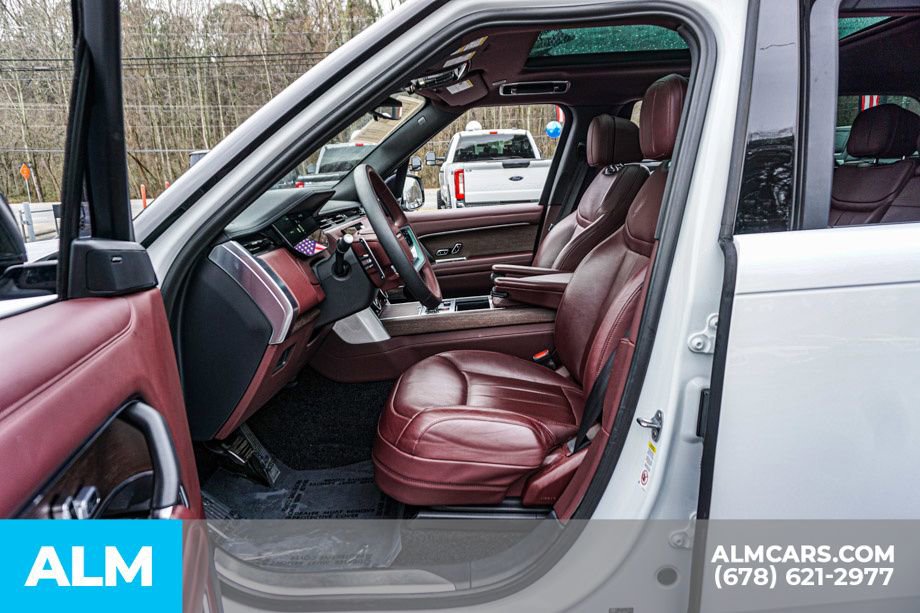 Used 2023 Land Rover Range Rover SE image 18