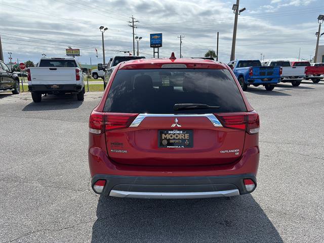 Used 2018 Mitsubishi Outlander SE image 6
