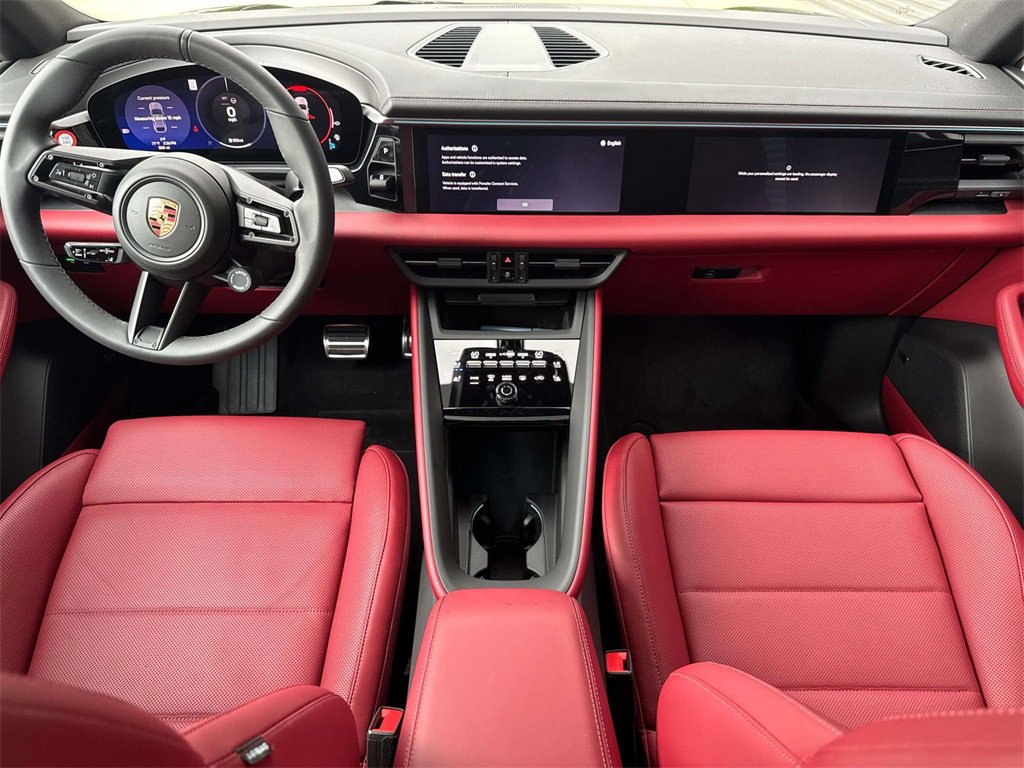 Used 2025 Porsche Macan 4S Electric image 17