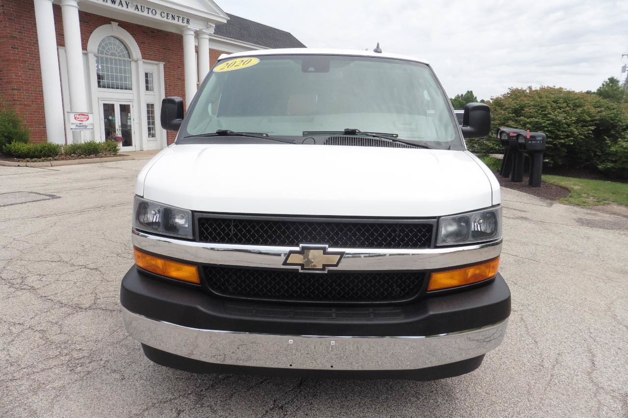 Used 2020 Chevrolet Express 3500 LT w/ LT Preferred Equipment Group RWD image 23