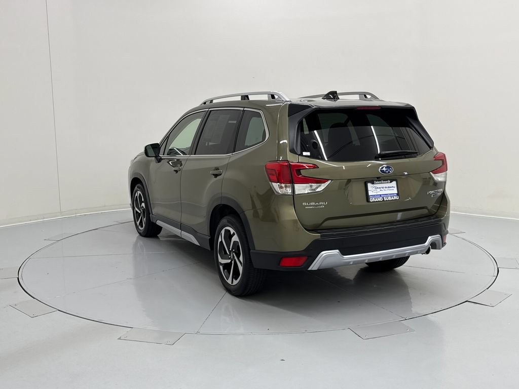 Used 2024 Subaru Forester Touring AWD/4WD image 3