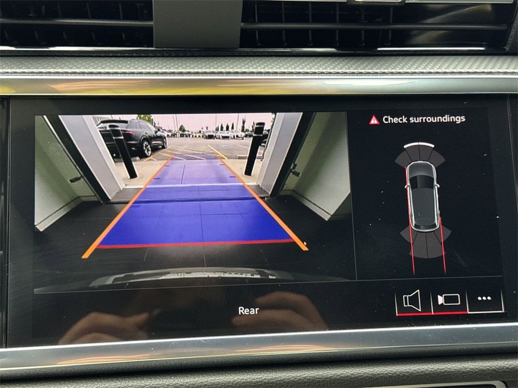 New 2025 Audi Q3 2.0T Premium image 17