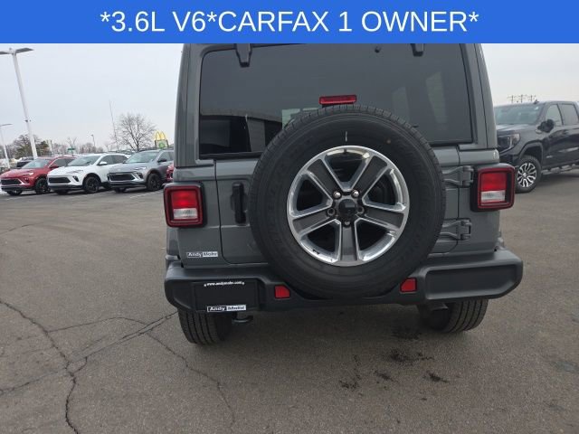 Used 2023 Jeep Wrangler Sahara w/ Cold Weather Group image 19