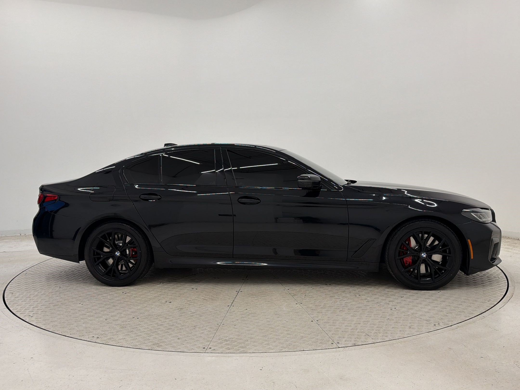 Used 2021 BMW 540i xDrive w/ M Sport Package AWD/4WD image 8