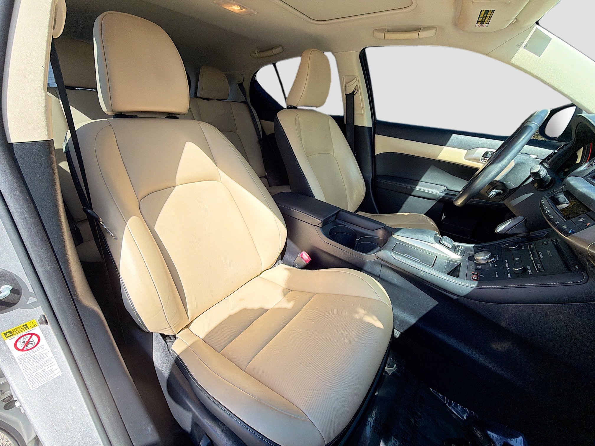 Used 2015 Lexus CT 200h w/ Navigation Package image 14