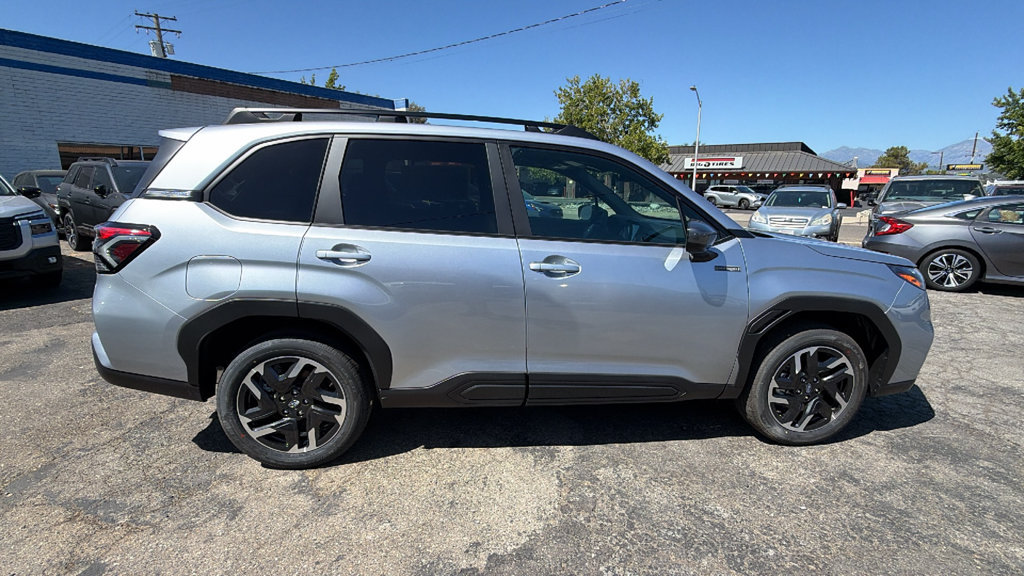 New 2026 Subaru Forester Premium AWD/4WD image 3
