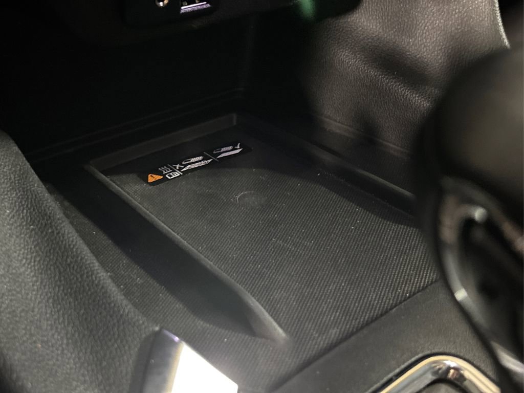 Used 2023 Chevrolet Traverse RS image 41