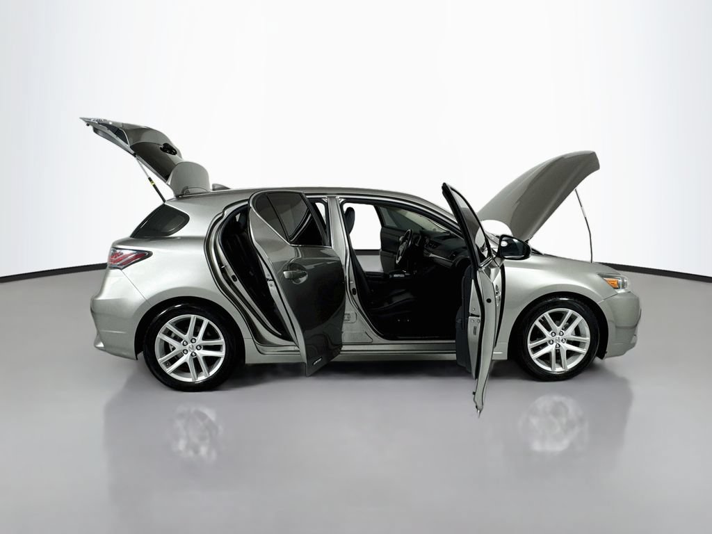 Used 2017 Lexus CT 200h FWD image 25