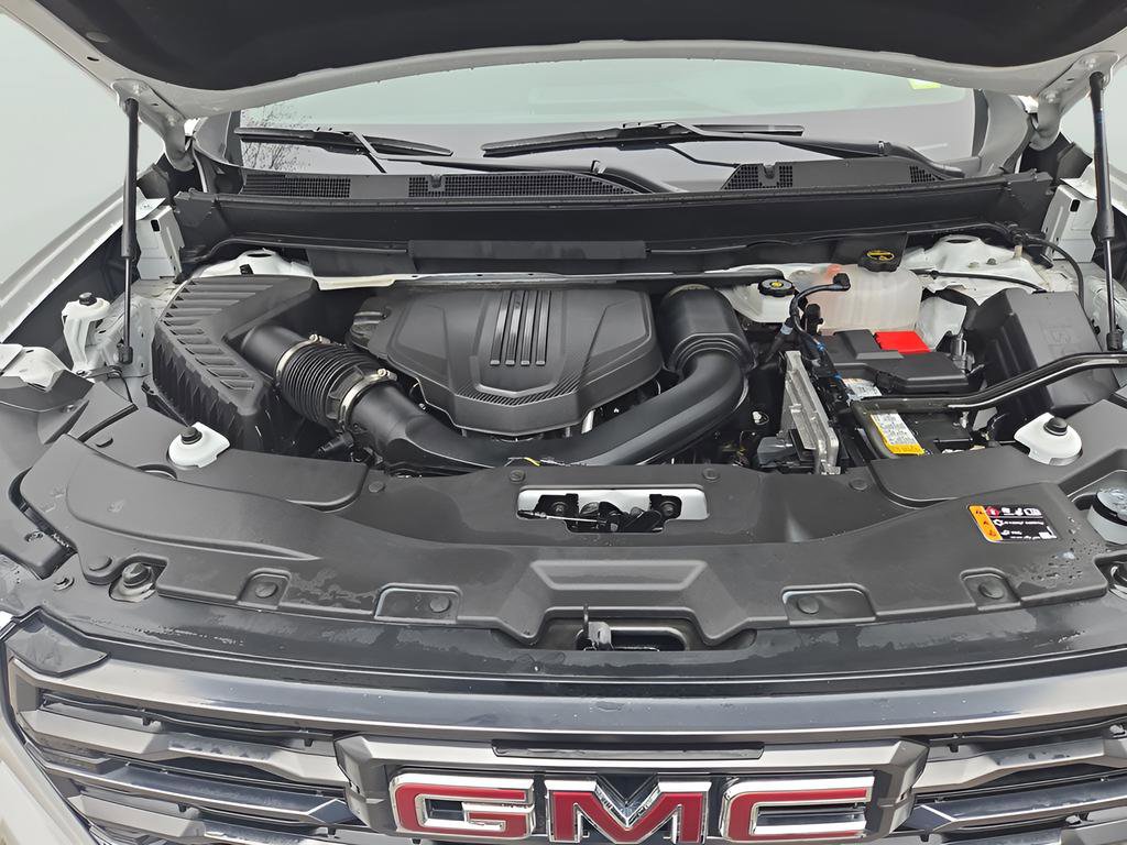 Used 2025 GMC Acadia AT4 image 25