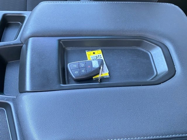 Used 2024 Chevrolet Silverado 2500 LT w/ Convenience Package image 28