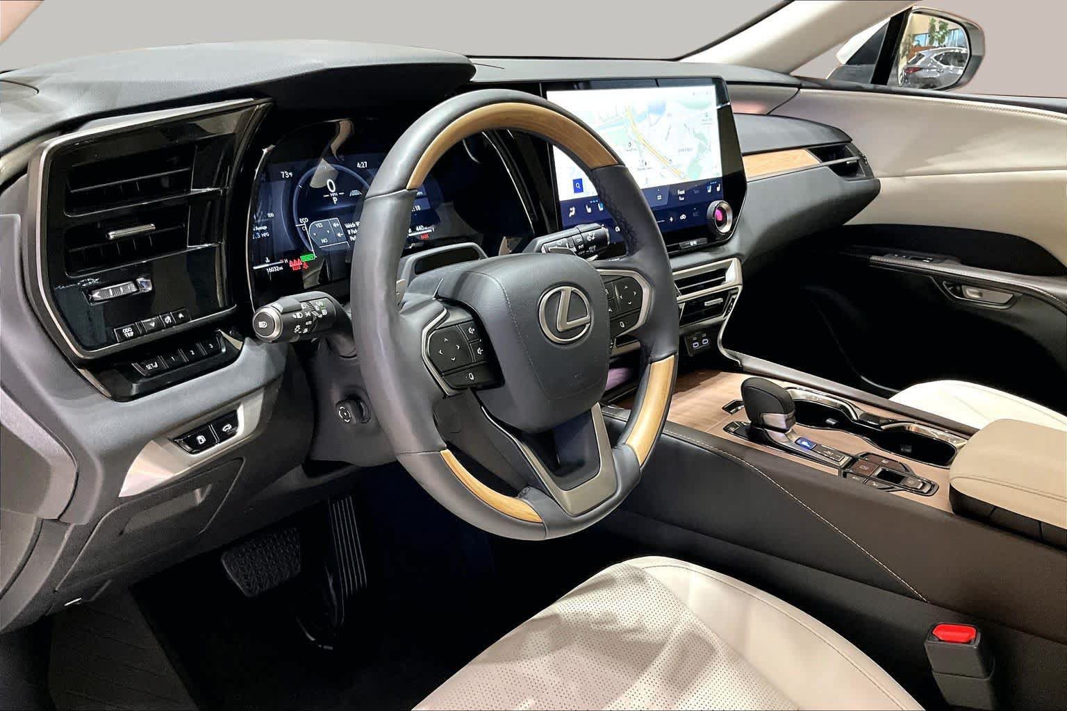 Used 2025 Lexus RX 350 w/ Convenience Package AWD/4WD image 16