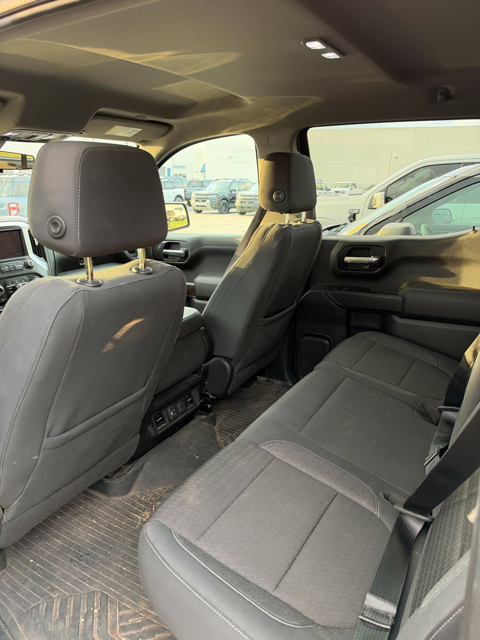 Used 2020 Chevrolet Silverado 1500 LT w/ Texas Edition AWD/4WD image 6