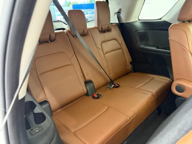 Used 2023 Nissan Pathfinder Platinum AWD/4WD image 29