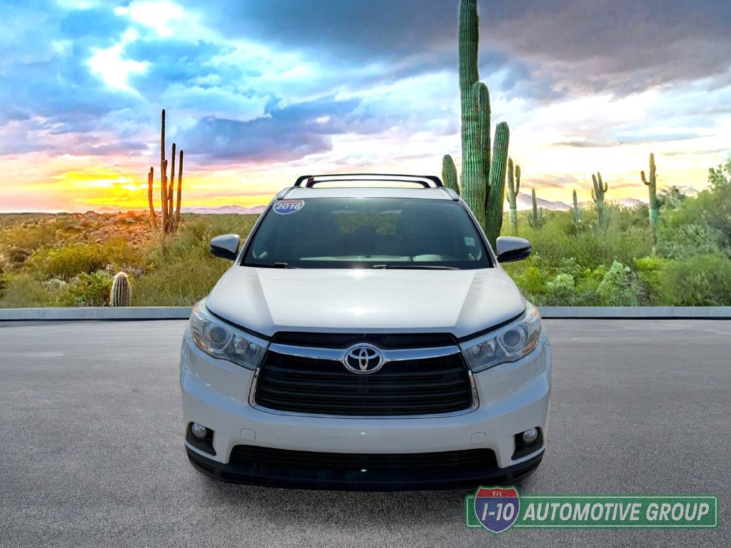 Used 2016 Toyota Highlander XLE AWD/4WD image 3