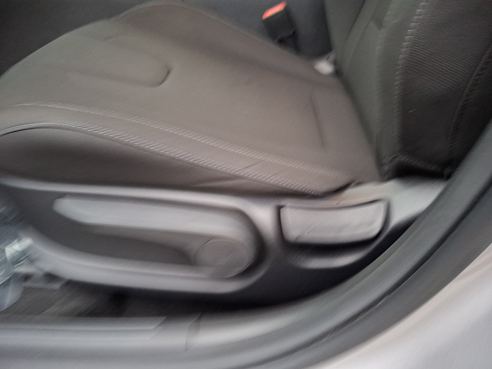 Used 2026 Hyundai Elantra Sport FWD image 15