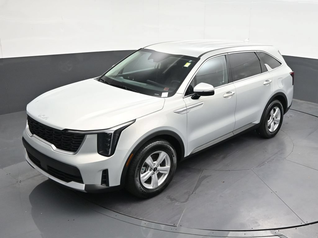 Used 2026 Kia Sorento LX FWD image 18
