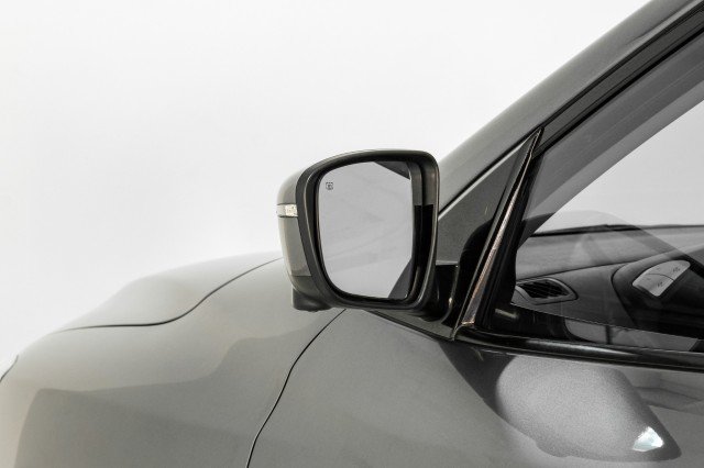 Used 2020 Nissan Pathfinder Platinum AWD/4WD image 40