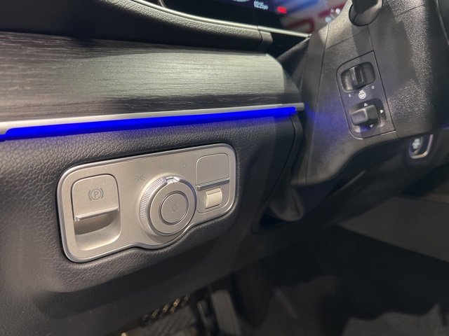 Used 2025 Mercedes-Benz GLE 450e 4MATIC w/ AMG Line Exterior image 24